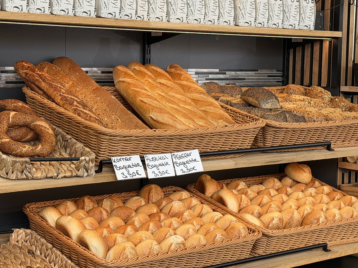Brot, Brötchen und Baguette bei Fenske